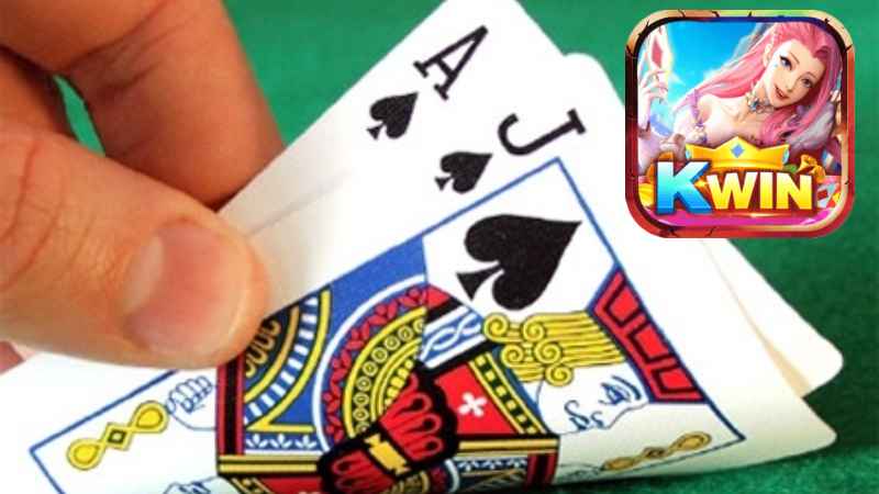 Kwin giải thích nguyên nhân chơi game bài bị thua từ đâu_.jpg